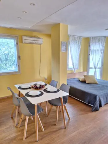 Top Location Harmony Apartment by HostEx
