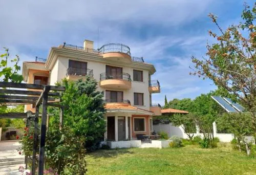 Villa B&B