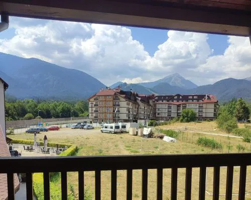1BR Apartment with Mountain View near the Gondola