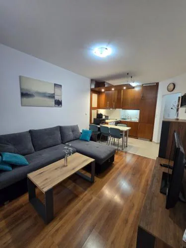 Апартамент В204 Belvedere Holiday Club