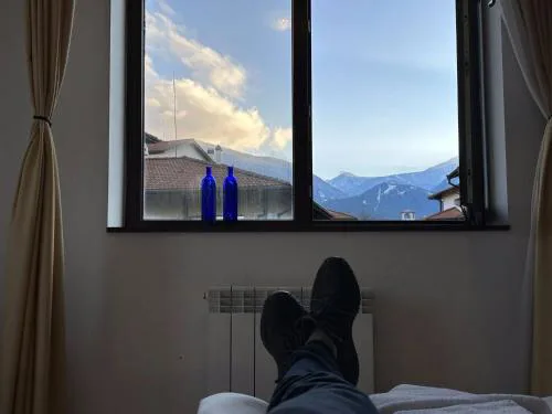 2BR Mountain View Apartment - Washer, 300mbps WIFI, Aircon