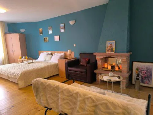 Cozy nature stay, free Bottle of good Wine, Great view, free Parking