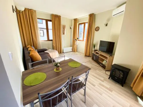DeLuxe Apartment 2OOm from Gondola