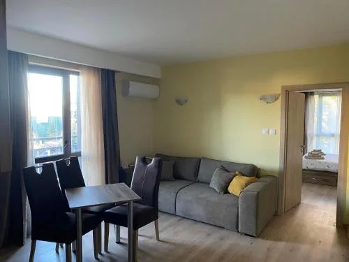 Grand Apartments