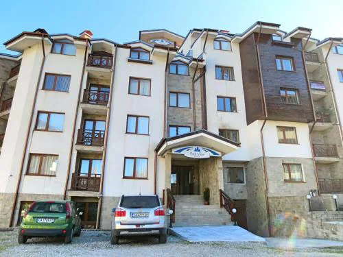 ParkView Complex Large Flat Next to Ski Lift