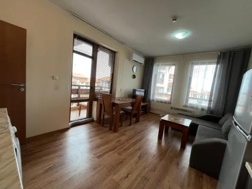 Ski Zone at Gondola, Warm and Cosy, WiFi, AC, Netflix, Perfect One Bedroom appartment, Beautiful View