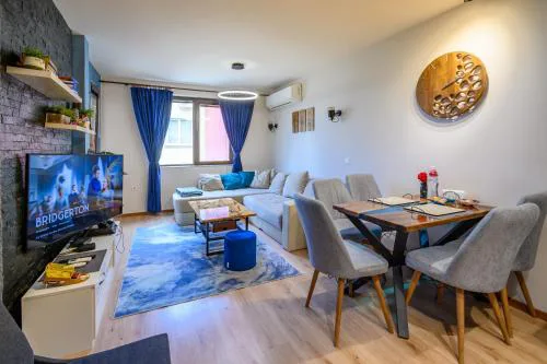 Top Center Retreat, Near AUBG FREE Parking
