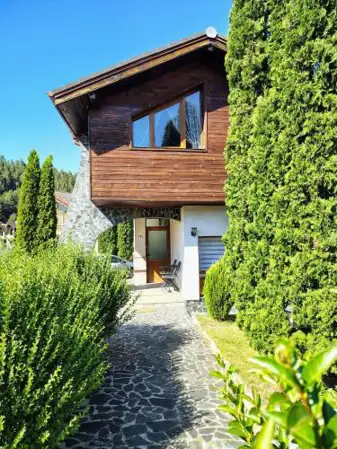 Fairytale Cottage in Redenka