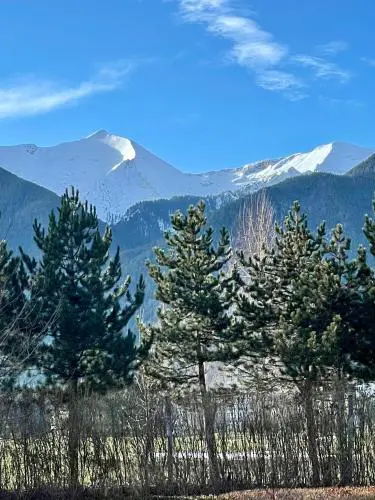 Ground floor 2-bedrooms, 2-bathrooms apartment near Bansko in a complex with pools and SPA included