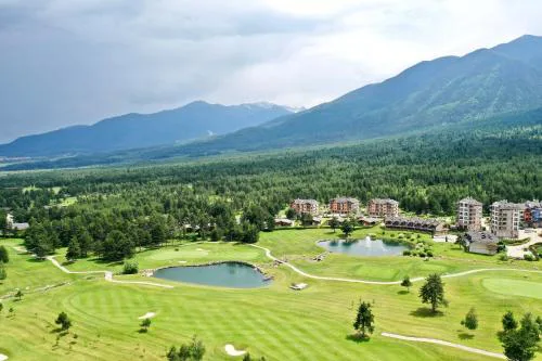 Spacious penthouse chalet apartment in Pirin Golf and Country Club