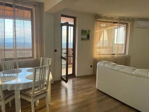 BELLA VISTA Holiday Home 24h check in