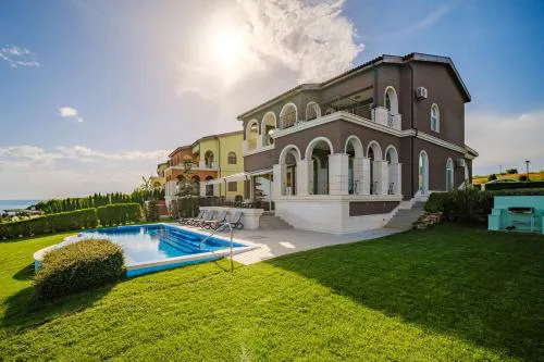 Villas at Lighthouse Golf by Parnas Estate