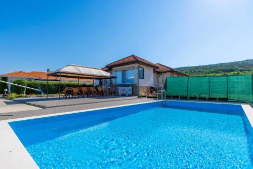 GERANIUM Holliday Villas