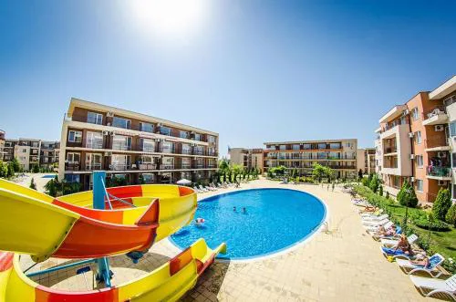 2 Bed Suite with Pool Views