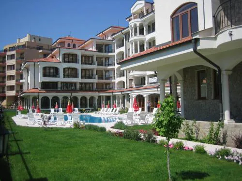 Chateau Del Mar Holiday Apartments