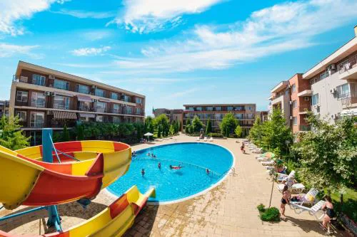 Holiday and Orchid Fort Noks Apartments