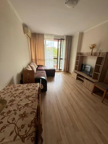 Pacific 3 Apartments
