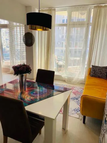 Rose Garden Apartment 10