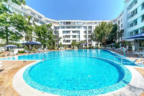 Yassen Holiday Village