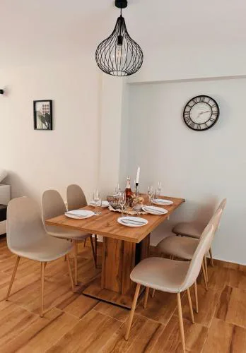 Goldy central beach apartment with private garden Burgas