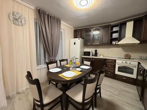 GRAND APARTMENT BOGORIDI - top center near to sea and sea garden