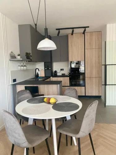KASHMIR Deluxe apartment with Parking