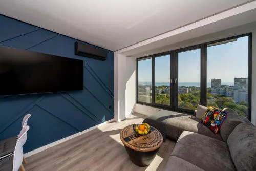 Lazur Sea View