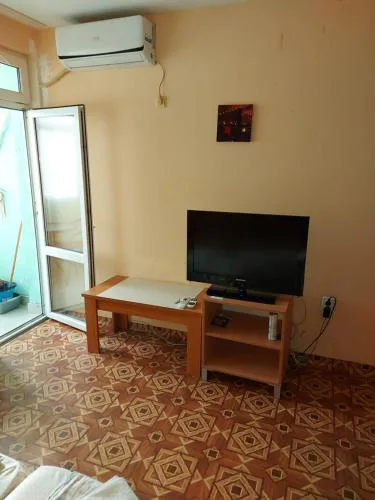 Studio and 1bedroom apartment Burgas - Economy