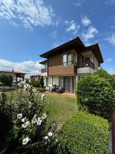 Casa Lozenetz