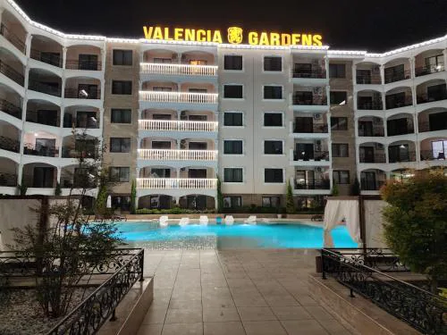 VALENCIA GARDENS STUDIO LUX 4 per.