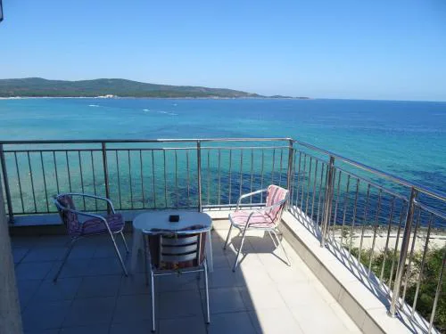 Dobrevi Guest House