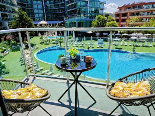 Sunny Cozy Apartment Primorsko