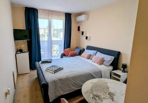 Elegant studio - 100 m from Smokinya Beach by Flat Mаnager