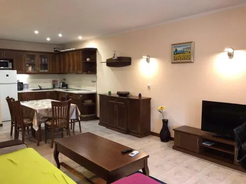Casa Real B 5-1