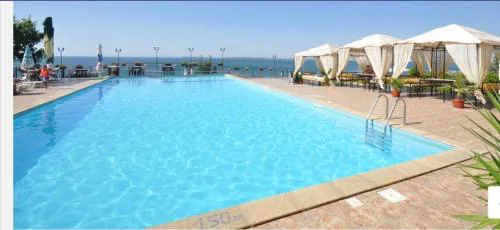 Dolce Vita sea view apartment