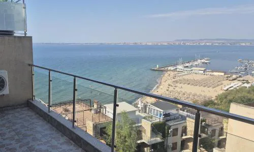 East Beach Marina View Apartment