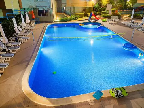 Family 2BDR Apartment in the City Center