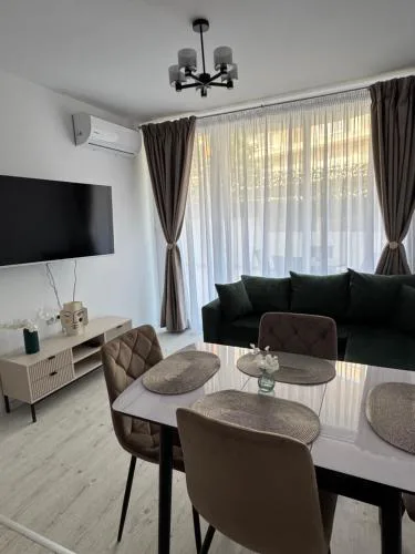 Grand Villa luxury apartment with sea view