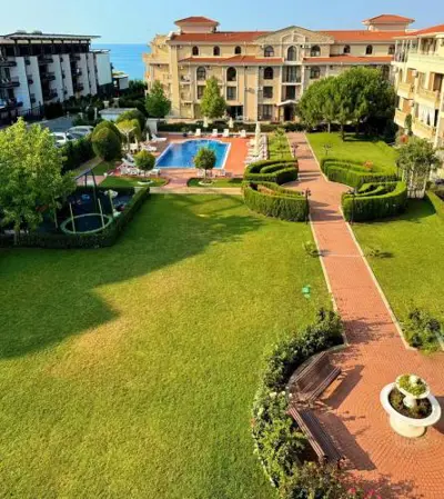 Nancy Sea View Apartment