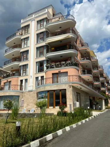 Phoenix APARTMENT Апартамент Феникс