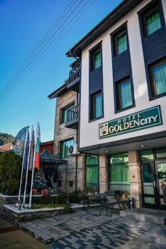 HOTEL GOLDEN CITY