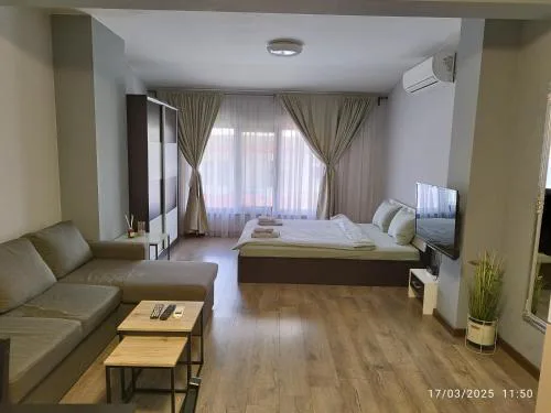 LUXURY SUITES 3