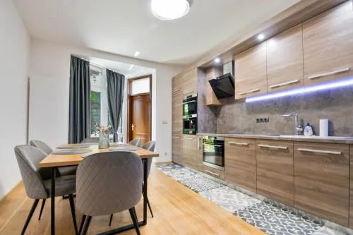 Apartment Central
