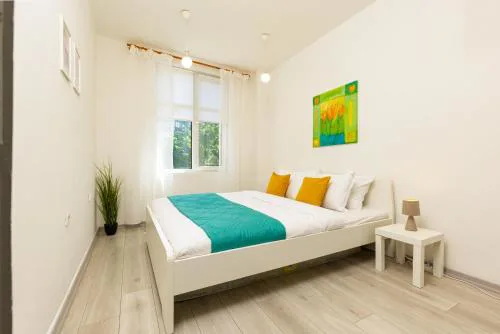 Azuuro - 1BD near the city center by Flat Manager