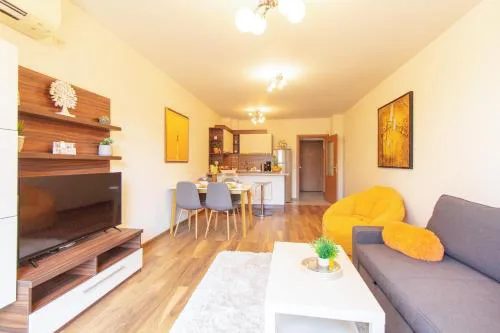 Domus Apartment Amber with Parking