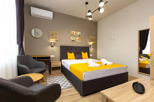 Kapana Guest House on Central Pedestrian street with Parking included