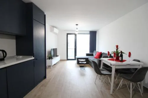 Modern 1BR Apartment Plovdiv City Center Parking