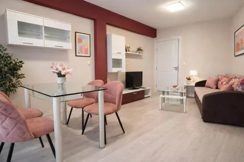 Old Town Prime Apartment & Parking