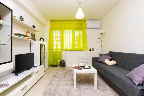Radiant Retreat - Bright 1BD Haven in Plovdiv by Flat Mаnager