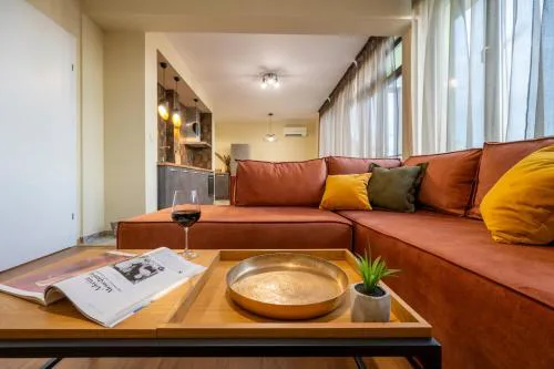 Three Lilies Apartments
